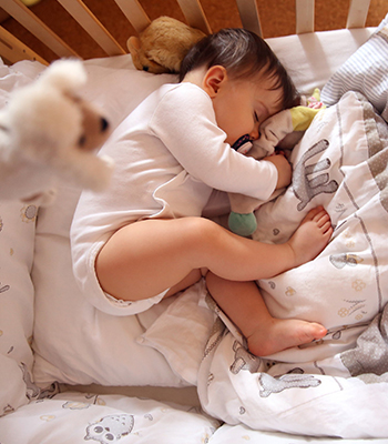 Erholsamer und sicherer Schlaf fürs Baby